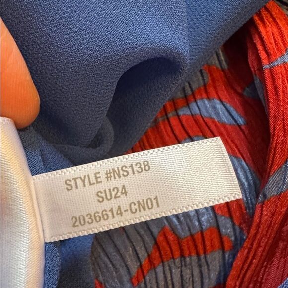 Madewell Empire-Waist Tank Maxi Dress in Exploded Red And Blue Floral 4 - Picture 8 of 8